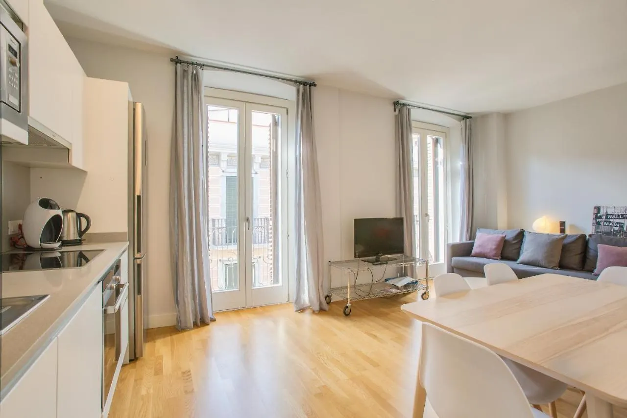 Apartaments Santa Clara - Baltack Homes Girona Apartmán