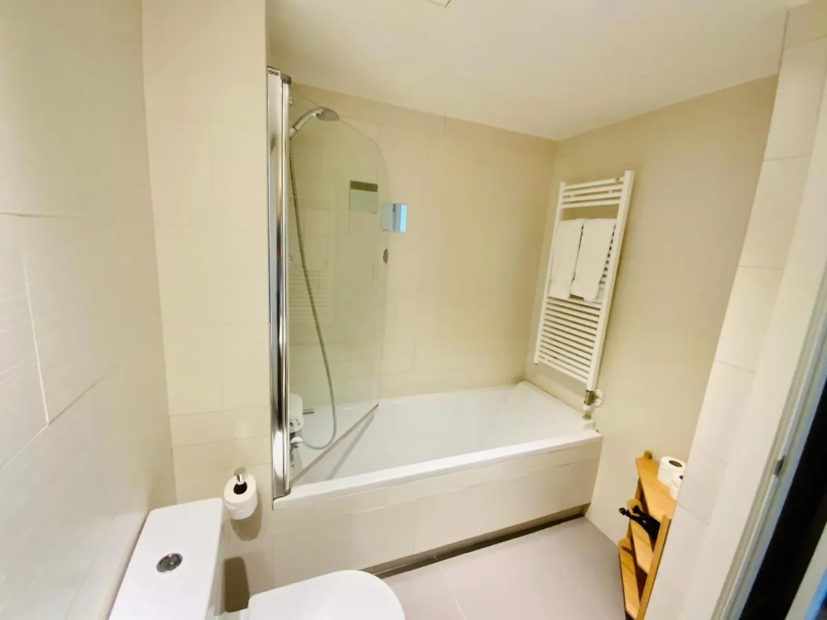 아파트 Apartaments Santa Clara - Baltack Homes 지로나